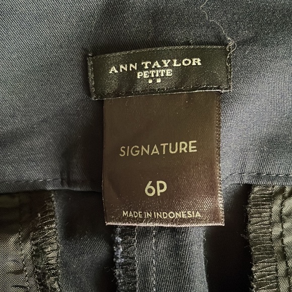 Set of 2 Navy and Black Ann Taylor Factory Petite Capri Pants - Picture 5 of 7